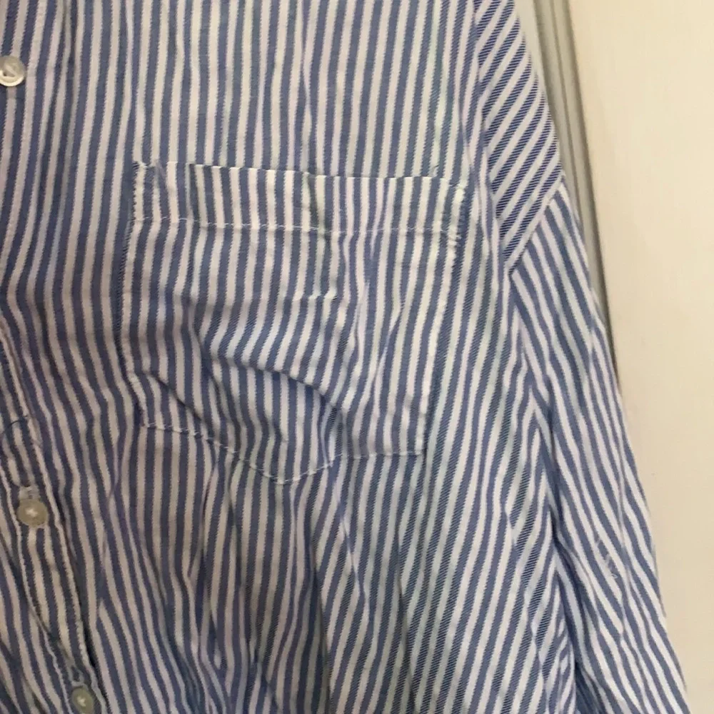 Shirt - Picture 4 of 5